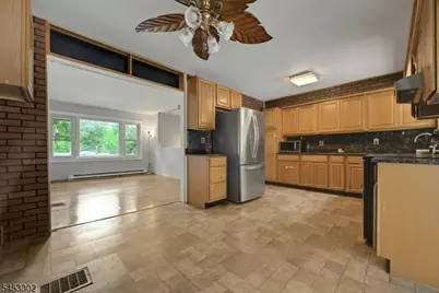 16 Essex Rd, Wantage, NJ 07461 - Photo 6