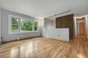 16 Essex Rd, Wantage, NJ 07461 - Photo 2