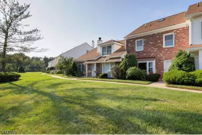 16 Yarmouth Ct, Scotch Plains Township, NJ 07076 - Photo 8