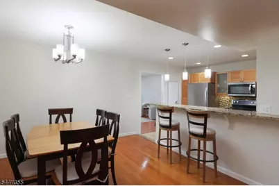 16 Yarmouth Ct, Scotch Plains Township, NJ 07076 - Photo 14