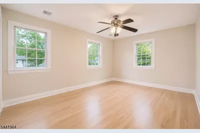 21 Glannon Rd, Livingston, NJ 07039 - Photo 18
