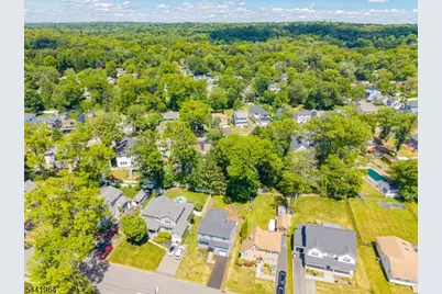 21 Glannon Rd, Livingston, NJ 07039 - Photo 26