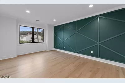 104 Highview Dr, Clifton, NJ 07013 - Photo 20