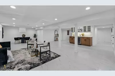 104 Highview Dr, Clifton, NJ 07013 - Photo 36