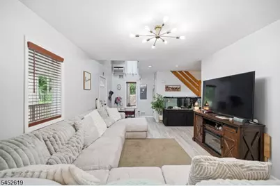 19 Northwestern Way, Hopatcong, NJ 07843 - Photo 12