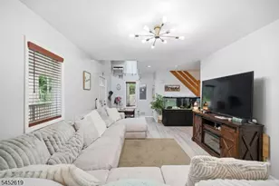 19 Northwestern Way, Hopatcong, NJ 07843 - Photo 12