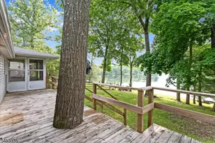 101 W Shore Dr, Hampton Township, NJ 07860 - Photo 16