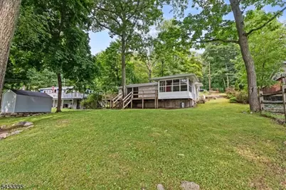101 W Shore Dr, Hampton Township, NJ 07860 - Photo 20