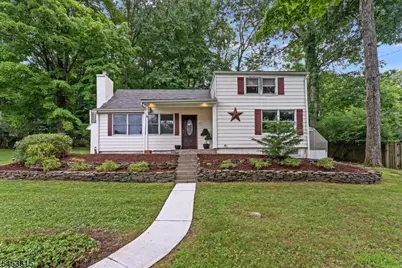 52 Hilltop Trl, Sparta Township, NJ 07871 - Photo 2