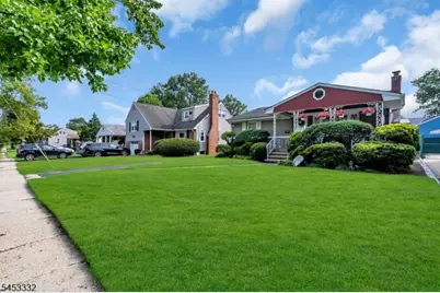 1004 Ross St, Rahway, NJ 07065 - Photo 4