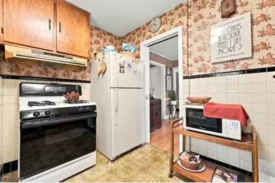 5 Plymouth Rd, Nutley, NJ 07110 - Photo 8