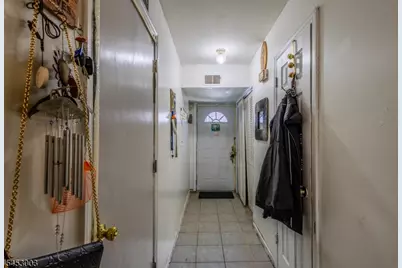 263 Ripley Pl, Elizabeth, NJ 07206 - Photo 2