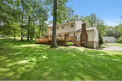 9 Burlington Rd, Livingston, NJ 07039 - Photo 4