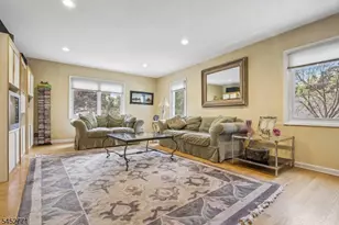 9 Burlington Rd, Livingston, NJ 07039 - Photo 14