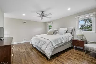 9 Burlington Rd, Livingston, NJ 07039 - Photo 18