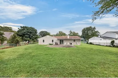 32 Lebed Dr, Franklin Township, NJ 08873 - Photo 4