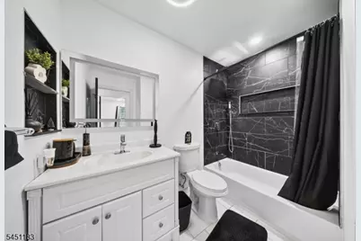 32 Lebed Dr, Franklin Township, NJ 08873 - Photo 16