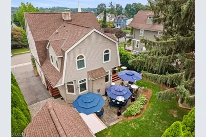 159 Hillside Ave, Nutley, NJ 07110 - Photo 32