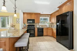 145 Fulton St, Clark Township, NJ 07066 - Photo 12