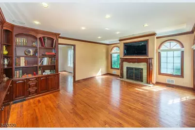 12 Colonial Dr, Morris Township, NJ 07960 - Photo 10