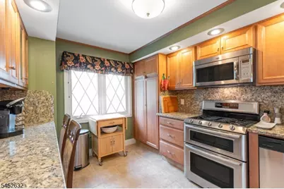 6A Dorado Dr, Morristown, NJ 07960 - Photo 4