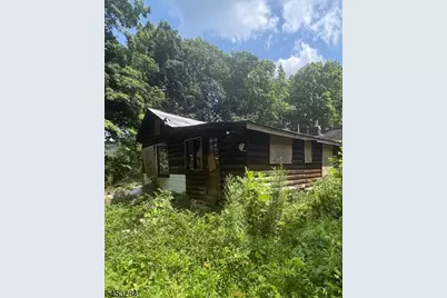 10 Flat Bush Rd, Vernon, NJ 07461 - Photo 1