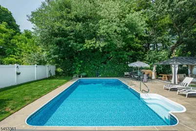 24 Martha Rd, Roseland, NJ 07068 - Photo 48