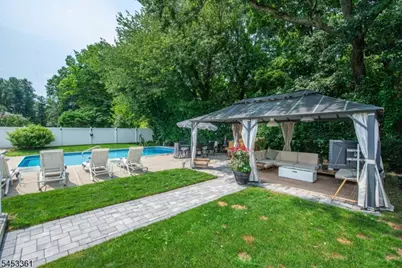 24 Martha Rd, Roseland, NJ 07068 - Photo 42