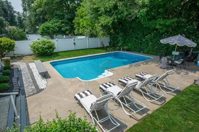 24 Martha Rd, Roseland, NJ 07068 - Photo 44