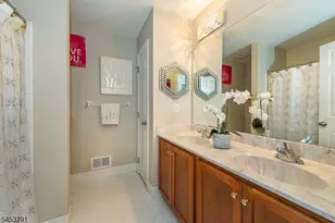 15 Julia Pl, Mount Olive, NJ 07828 - Photo 24