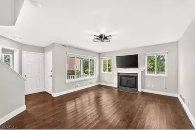 135 Hollow Oak Ct, Hillsborough Township, NJ 08844 - Photo 8