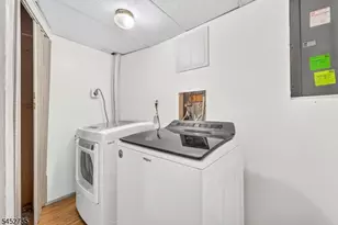 135 Hollow Oak Ct, Hillsborough Township, NJ 08844 - Photo 26