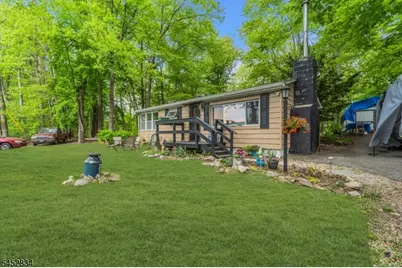 20 Plaza Dr, Hampton Township, NJ 07860 - Photo 22