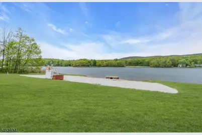 20 Plaza Dr, Hampton Township, NJ 07860 - Photo 6