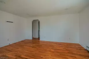 211 Bradford Ave, Linden, NJ 07036 - Photo 4