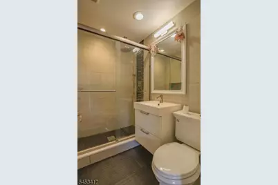 211 Bradford Ave, Linden, NJ 07036 - Photo 16