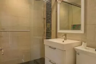 211 Bradford Ave, Linden, NJ 07036 - Photo 16