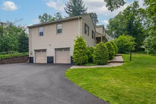 17 Turtle Rd, Morris Township, NJ 07960 - Photo 4