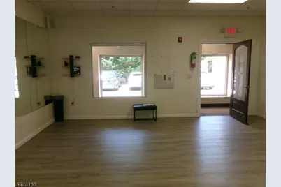 24 Newark Pompton Tpke, Little Falls Township, NJ 07424 - Photo 2
