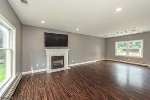 157 Halsey Rd, Hampton Township, NJ 07860 - Photo 6