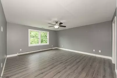 157 Halsey Rd, Hampton Township, NJ 07860 - Photo 14