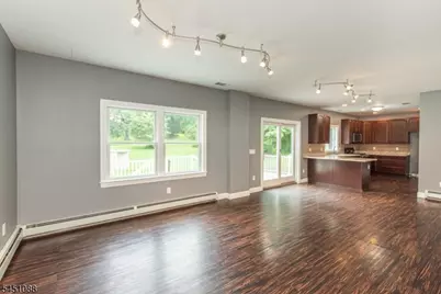 157 Halsey Rd, Hampton Township, NJ 07860 - Photo 8
