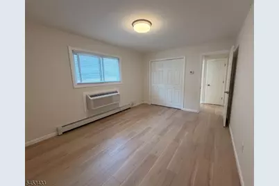 291 Garibaldi Ave, Lodi, NJ 07644 - Photo 6