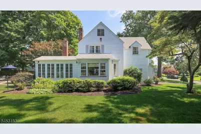 100 Mali Dr, North Plainfield, NJ 07062 - Photo 2