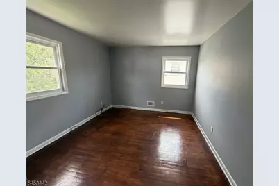 1110 Bower St, Linden, NJ 07036 - Photo 10