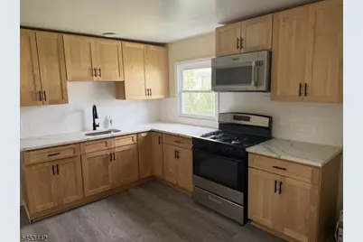 1110 Bower St, Linden, NJ 07036 - Photo 6