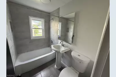 1110 Bower St, Linden, NJ 07036 - Photo 8