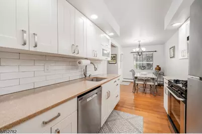 1G Avon Ct #BLOW, Chatham Township, NJ 07928 - Photo 12