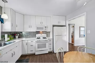 60 Puerto Vallarta St, Berkeley Township, NJ 08757 - Photo 10