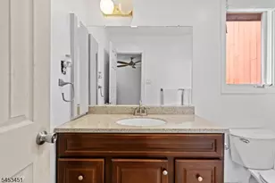 142 Riverbend Dr, North Brunswick Township, NJ 08902 - Photo 22